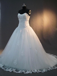 Beautiful Sweetheart Ball Gown Wedding Dresses