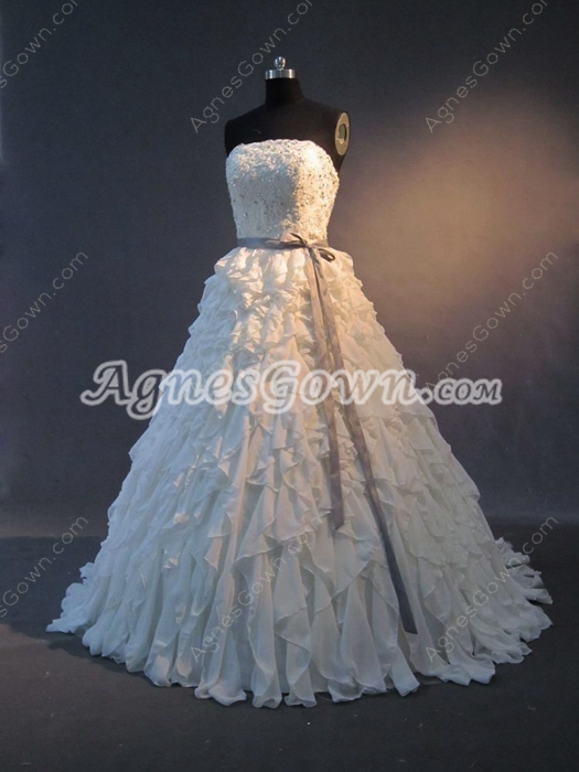 Gorgeous White Chiffon Strapless Wedding Dresses With Ruffles 