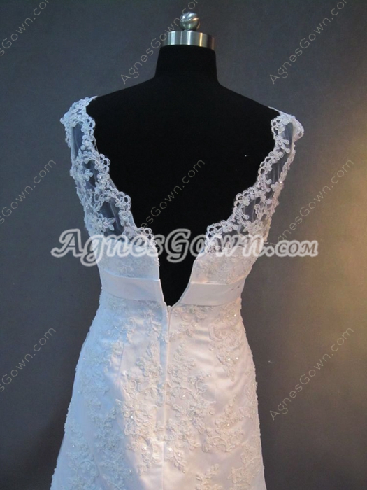 Luxurious V-Neckline Lace Wedding Gowns with V-Back 