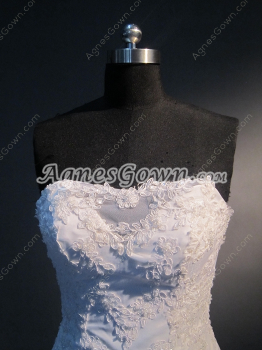 Traditional Strapless A-line Full Length Lace Wedding Dresses With Beads   