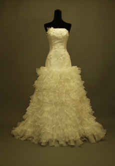 Best Ivory Puffy Celebrity Wedding Dresses With Multi Ruffles  