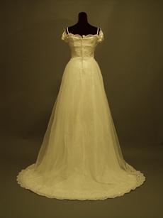 Off The Shoulder Vintage Wedding Dresses With Cap Sleeves 