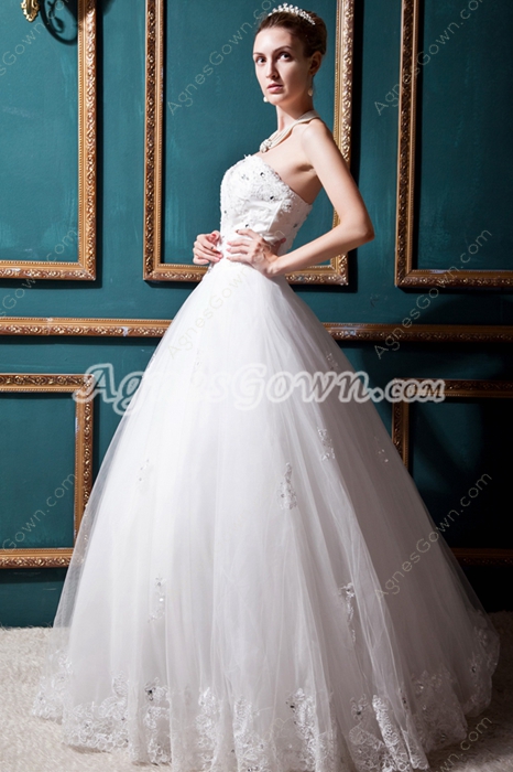 Beautiful Ball Gown Wedding Dress With Lace Appliques 