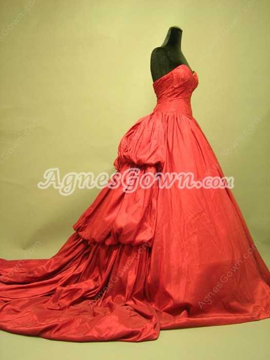 Beautiful Red Sweetheart Gothic Wedding Dresses 