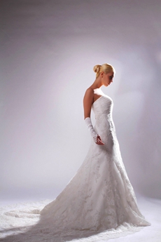 Stunning A-line White Lace Wedding Dress With Great Handworks 