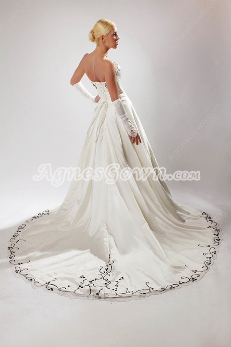 Classy A-line Ivory Wedding Dress With Black Embroidery 