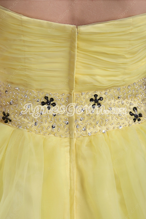 Lovely Knee Length Yellow Organza Sweet 16 Dress 