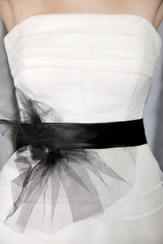 Terrific Spring Beach Wedding Dresses With Black Sash 