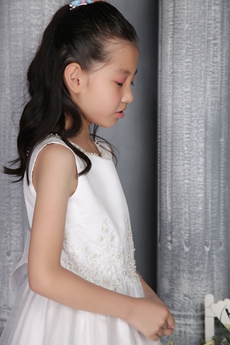 Scoop Neckline Organza Tea Length Flower Girl Dress With Pearls 