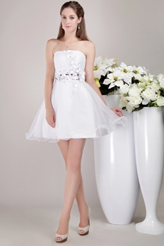 Puffy Mini Length White Sweet Sixteen Dress With Handmade Flowers   