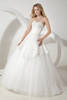 Shallow Sweetheart Ball Gown White Wedding Dress With Lace 