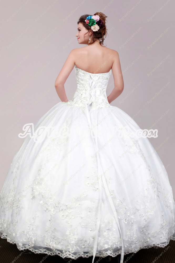 Lovely Ball Gown White Quinceanera Dress With Lace 